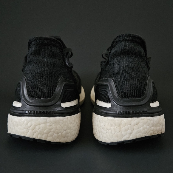 Adidas Ultraboost 19 , EUC